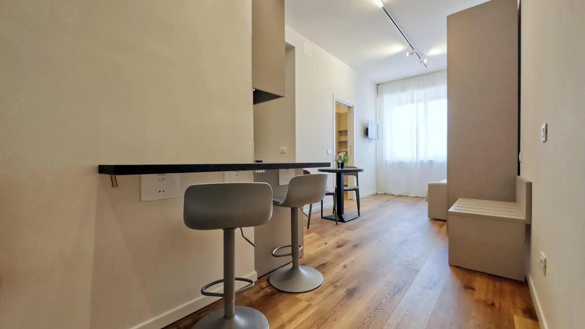 Vicenza - Modern Studios Near The Station! Италия