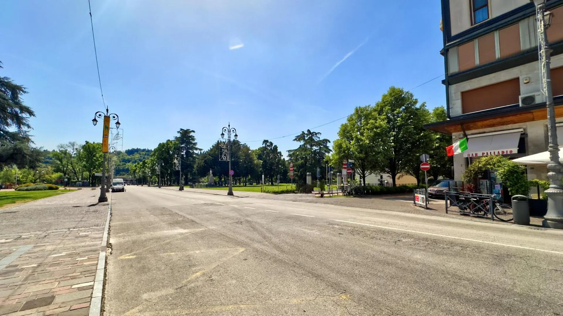 Vicenza - Modern Studios Near The Station! 0*,